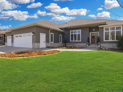1805 S Copper Crest Cir, Sioux Falls, SD, 57110
