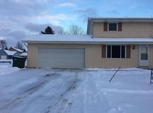 3412 N Gillett St, Appleton, WI 54914