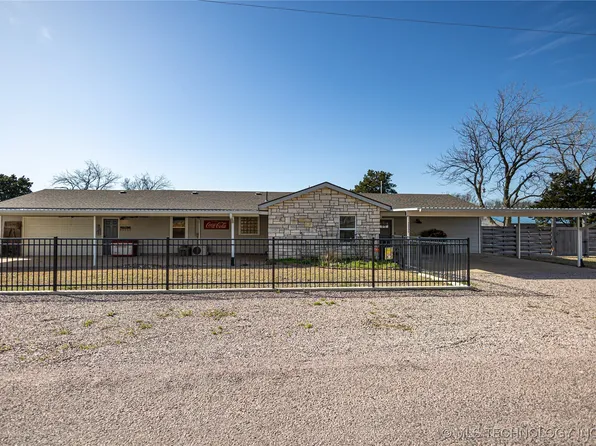 12209 Landing Rd, Kingston, OK 73439