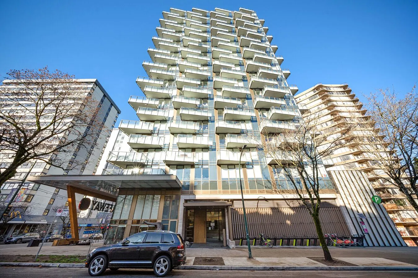 Zephyr Apartments — Photo 2
