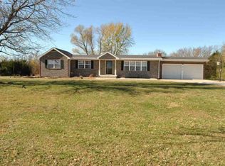 6519 SE Croco Rd, Berryton, KS 66409