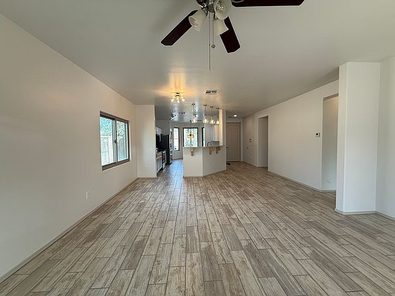 5th image of 15263 W Country Gables Dr