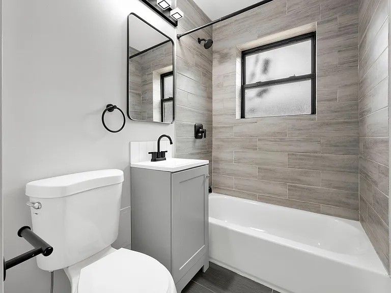 2050 E 72nd Place — Photo 11