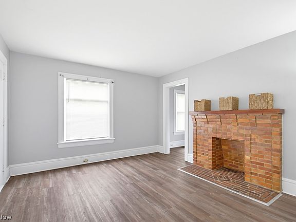 2nd image of 2283 East Ave
