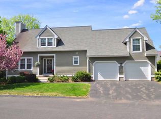 16 Windcrest Dr, Granby, CT 06035