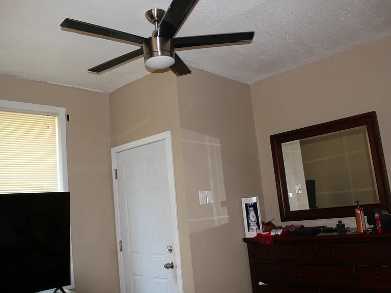 4263 Russell Blvd #4263 — Photo 7