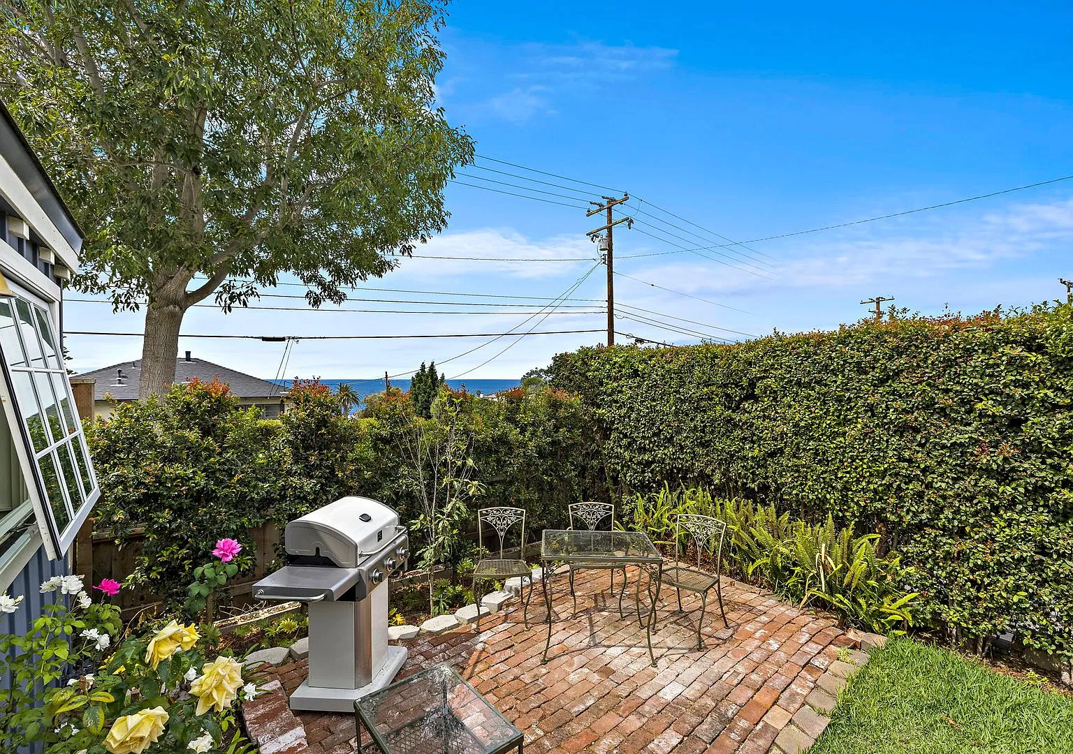 Mariposa Cottages — Photo 4