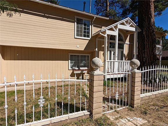 2nd image of 700 Elysian Blvd