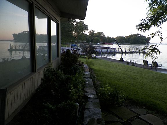 4th image of 120 Bayshore Dr