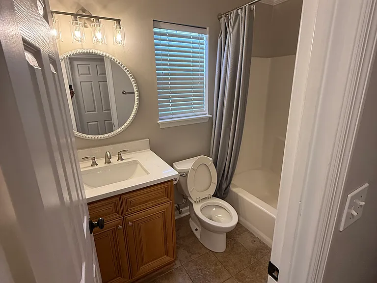 823 Harbor Place Dr — Photo 16