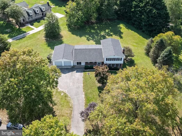 1030 Concord Ct, Owings, MD 20736