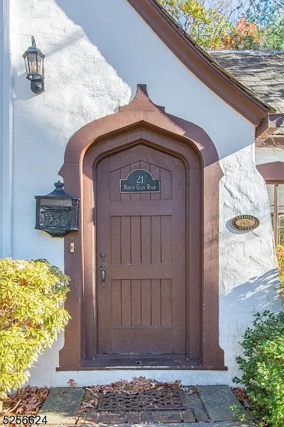 4 bed, 4.0 bath, $6,000 — Photo 3