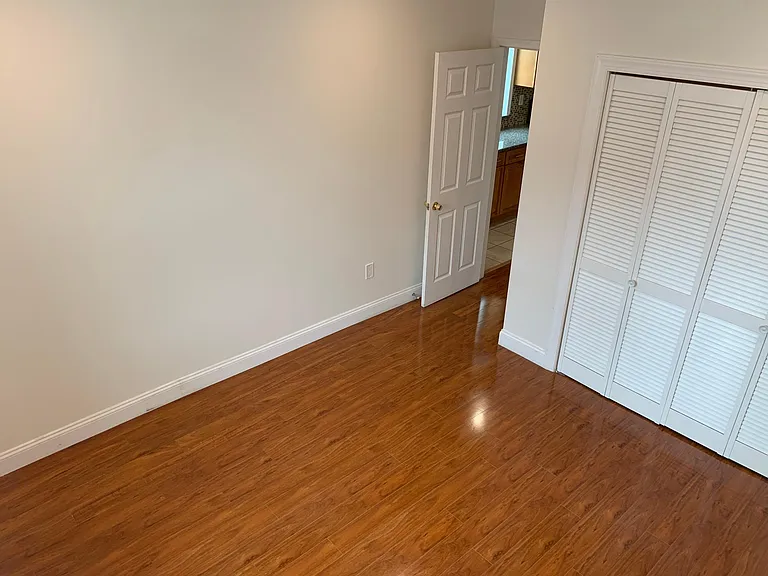 152 W 4th Ave #1F — Photo 3