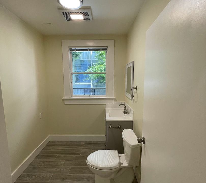 1st image of 525 Hamilton Ave