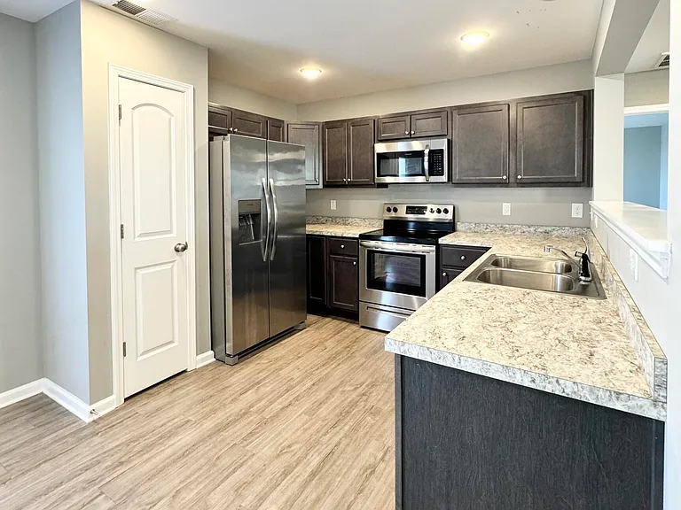 8077 Driftwood Loop — Photo 12