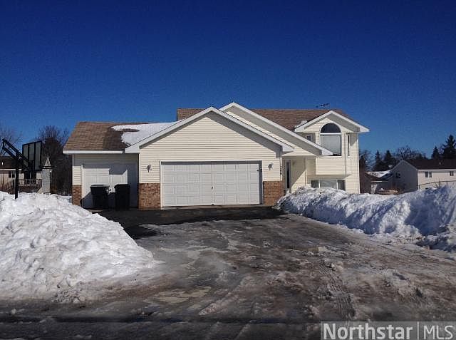 2nd image of 1200 Meadow View Dr