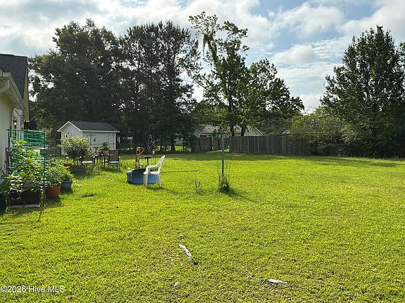 3rd image of 1011 Ridgecrest Lane