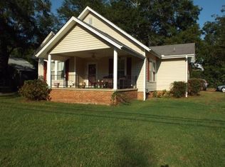 515 S Fairplay St, Seneca, SC 29678