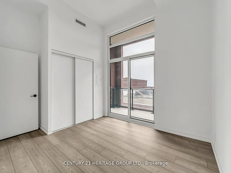 285 Dufferin St #422 — Photo 22