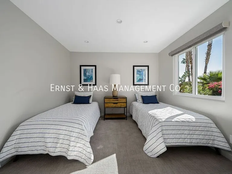 8780 Warwick Dr — Photo 27