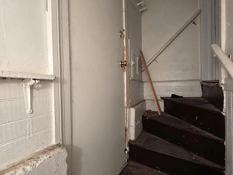 15 Cutler St #A — Photo 11