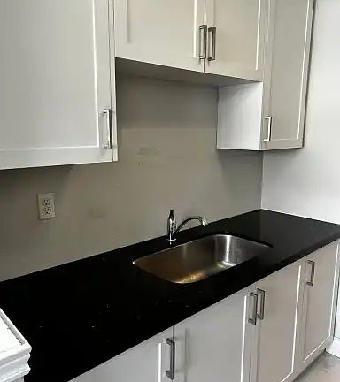 2nd image of 326 Saguenay Ave #1A