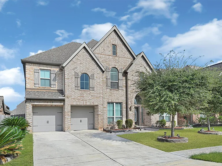 3430 Golden Cypress Ln — Photo 2
