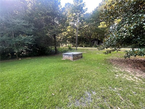 3rd image of 201 Locklear Cir