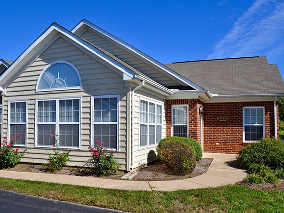3rd image of 6345 Autumn Leaf Cir
