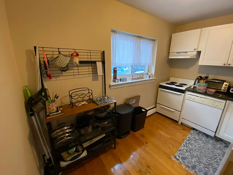 61 Selkirk Rd #3 — Photo 20
