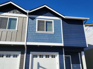 1083 Kennedy St #1085, Woodburn, OR 97071