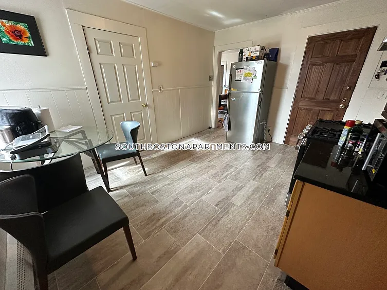 53 W 7th St #3 — Photo 9
