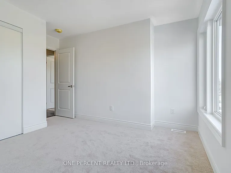 24 Autumn Dr — Photo 35