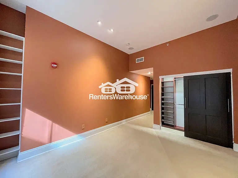 219 Granby St #20 — Photo 16