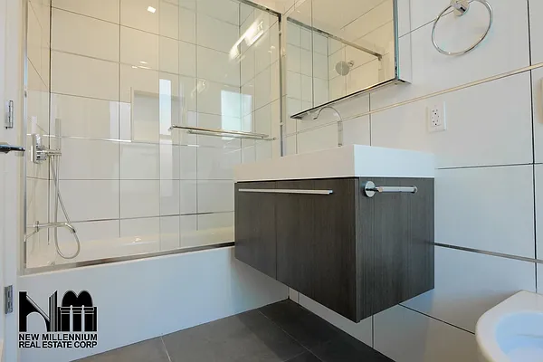 Rented by NMRE | media 50