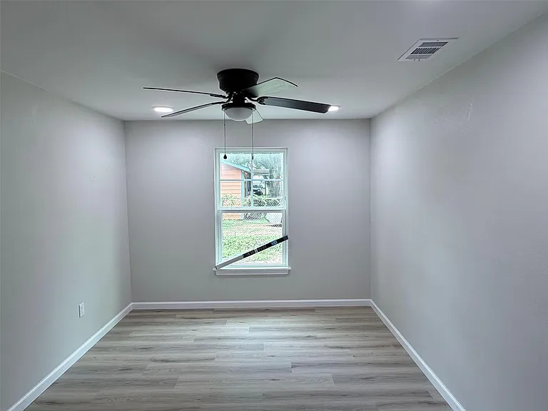 403 Taylor St — Photo 17