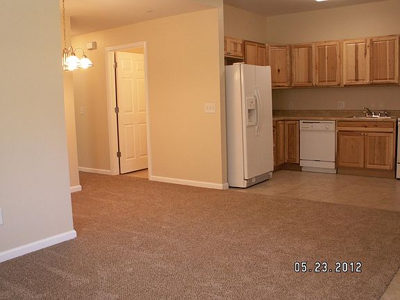 3rd image of 7202 Courtyard Dr