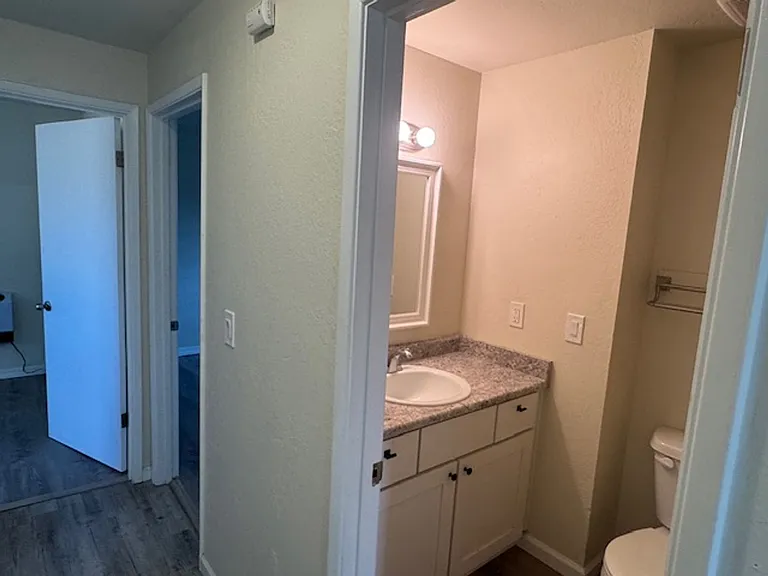 3007-3009 Juanipero Way — Photo 3