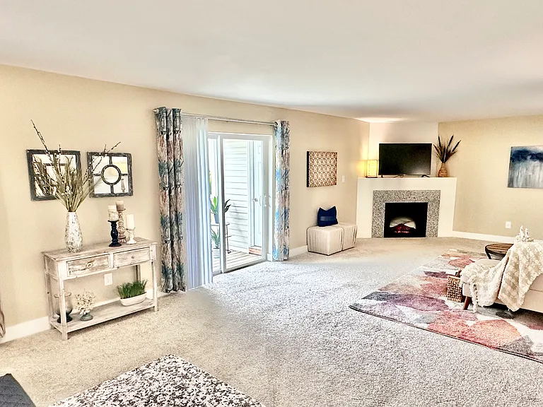 Aspen Apartments — Photo 3