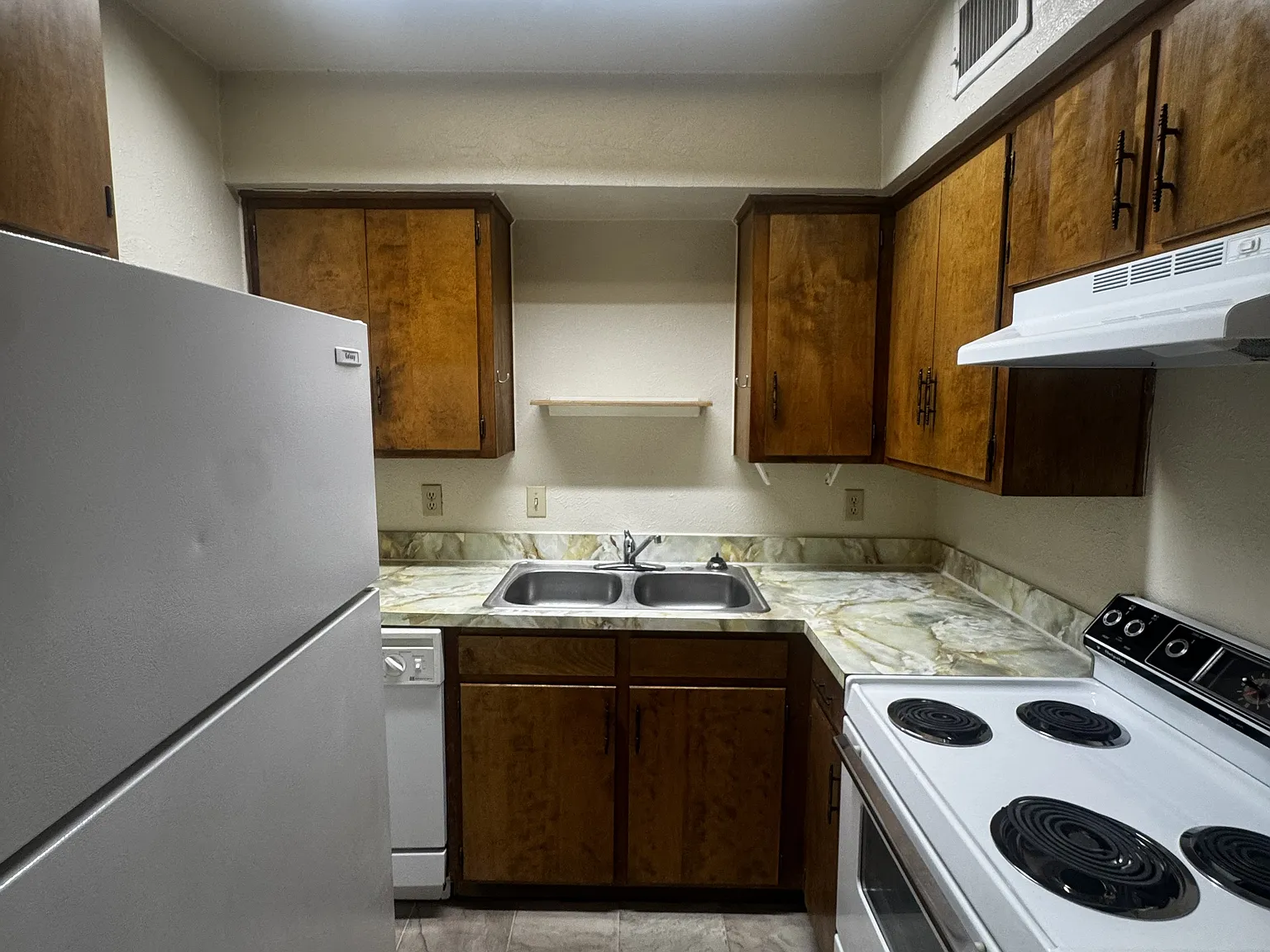 1 bed, 602 sqft, $825 — Photo 4