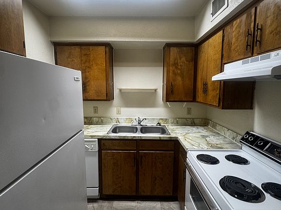 4th image of 321 Withers St APT 16