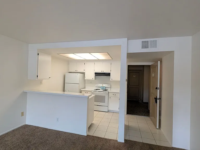 10737 San Diego Mission Rd #211 — Photo 2