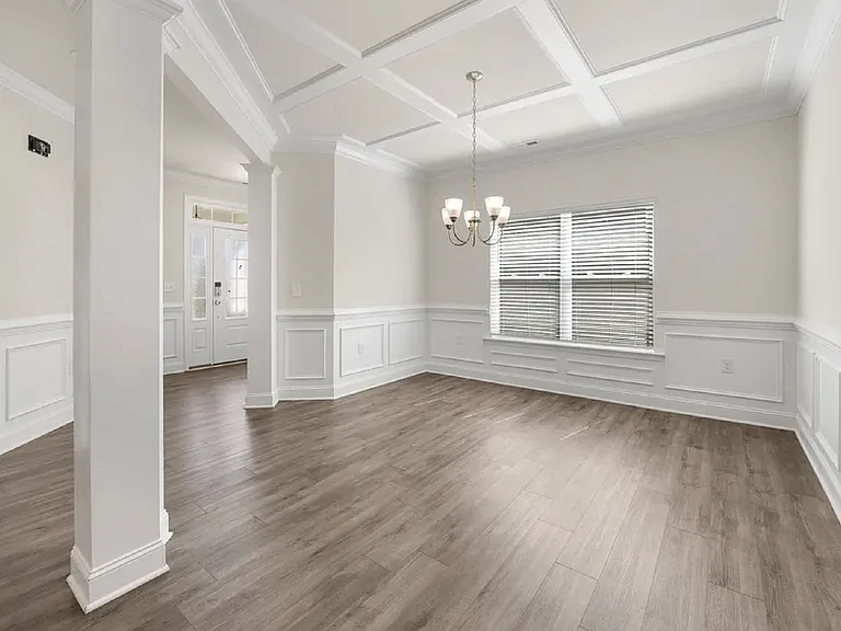 212 Thunder Forest Ln — Photo 10