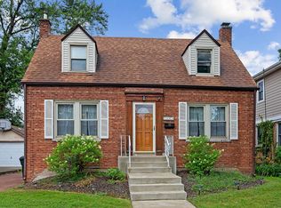 9804 S Ridgeway Ave, Evergreen Park, IL 60805