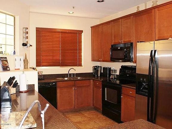 3rd image of 2961 E Dunbar Dr