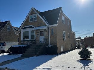 5743 W Melrose St, Chicago, IL 60634