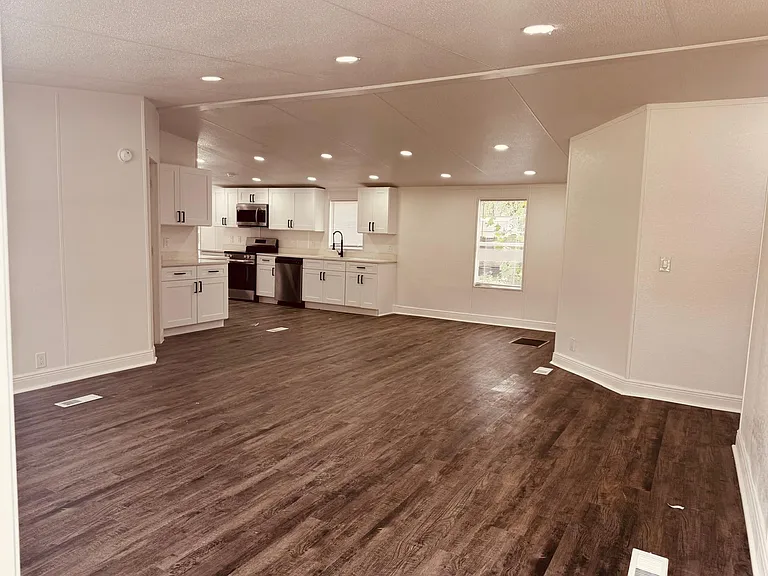 15601 SW 95th Ave — Photo 8