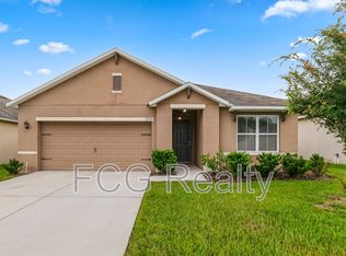 519 Squires Grove Dr, Winter Haven, FL 33880