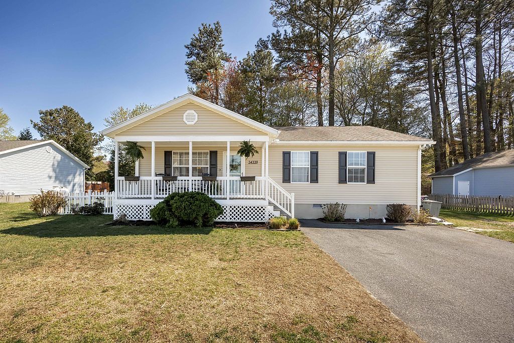34339 Pine Meadows Ln - Property Image