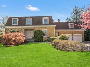 424 Monterey Ave, Pelham, NY 10803